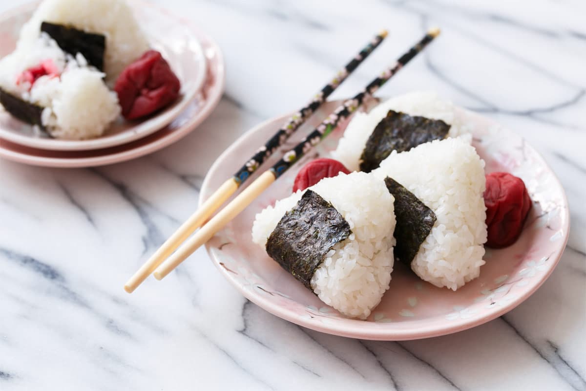 Cara Membuat Onigiri Ayam
