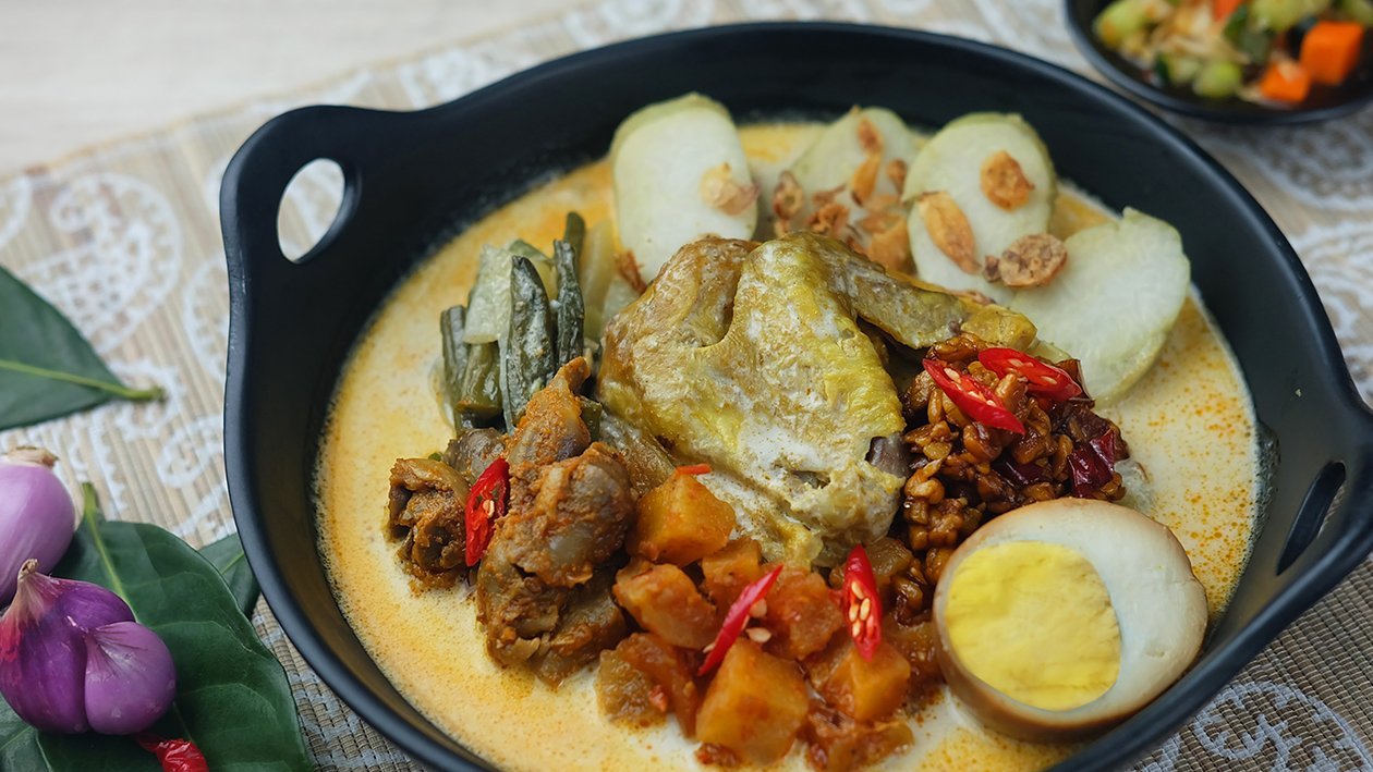 Cara Bikin Lontong Sayur Sederhana,Lezat,Dan Praktis