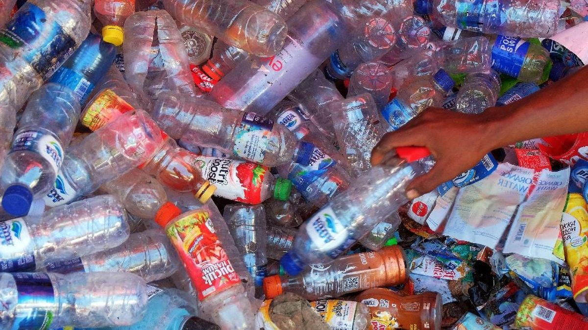 Bahaya Botol Plastik Bekas