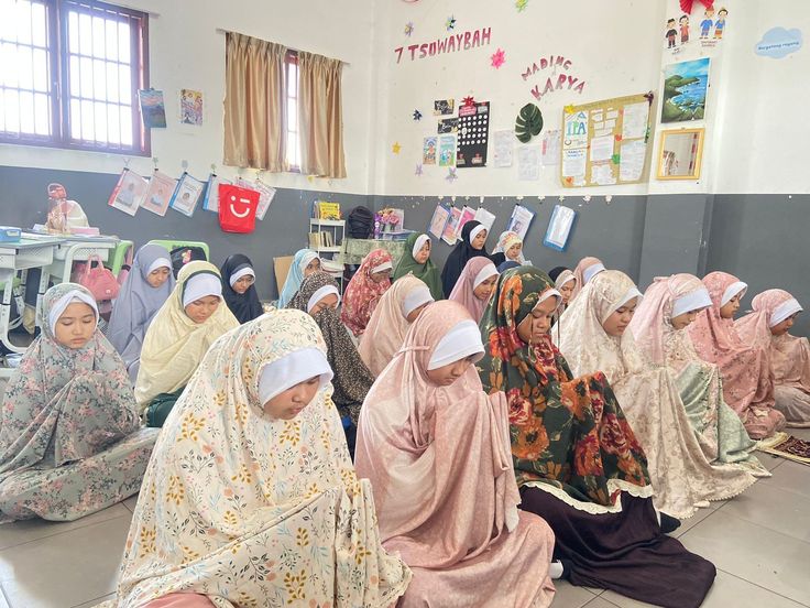 sekolah usia dini dengan pendidikan moral