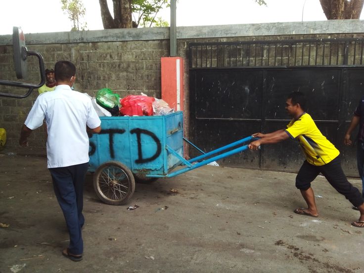 cara merawat gerobak sampah agar awet