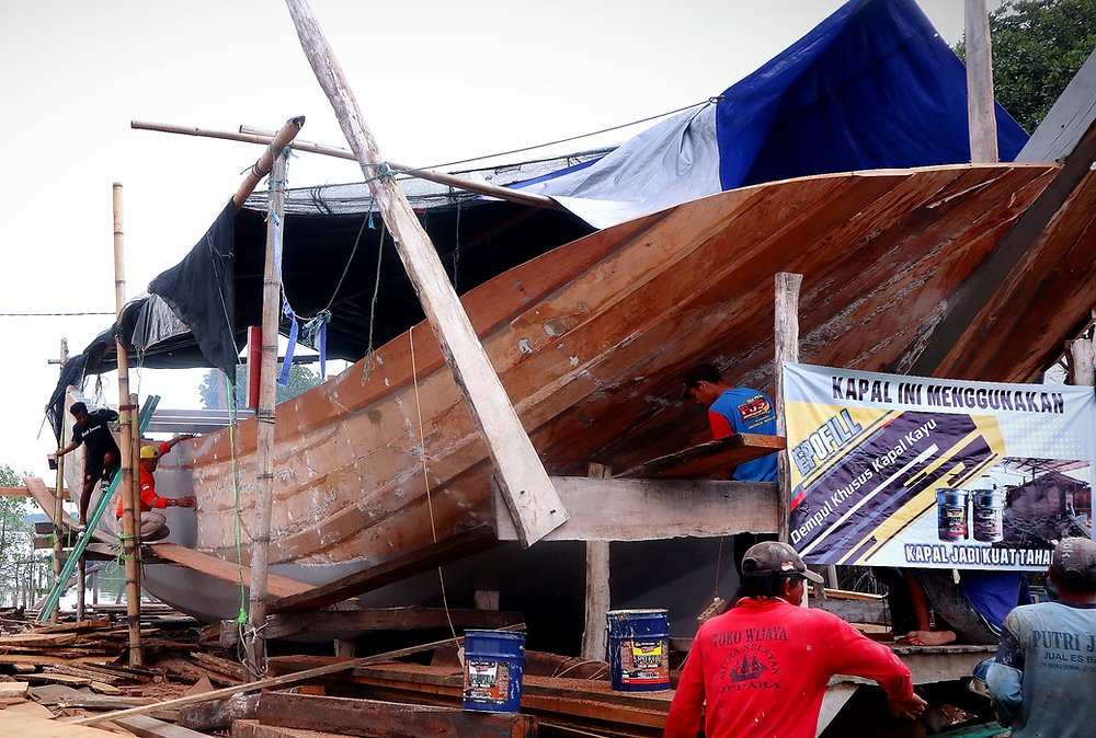 Cara Merawat Kapal Kayu